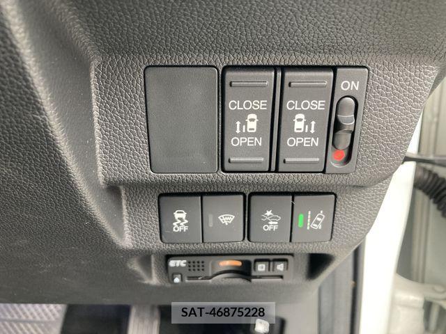 Honda FREED 2017-12 302928-16