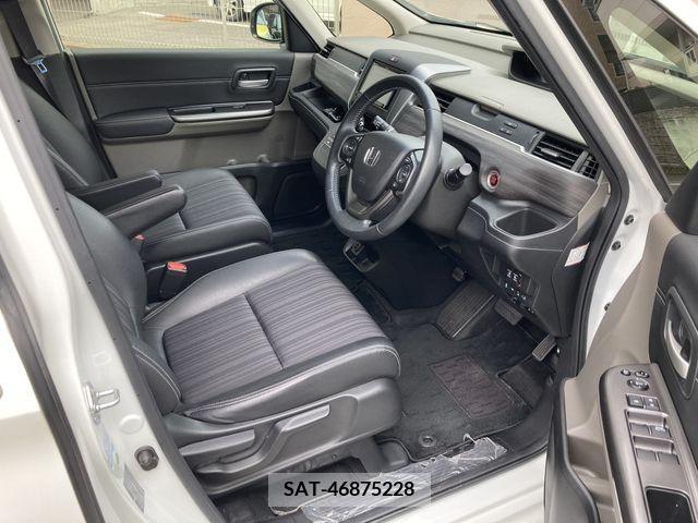 Honda FREED 2017-12 302928-4