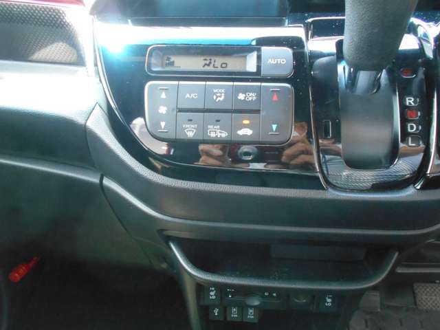 Honda N-WGN 2017-04 5722-19