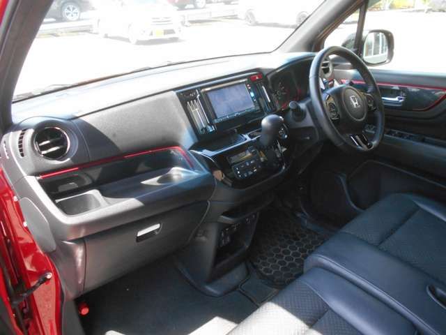 Honda N-WGN 2017-04 5722-2