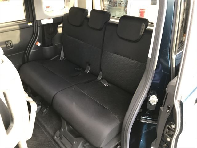 Toyota ROOMY 2018-03 27672-4