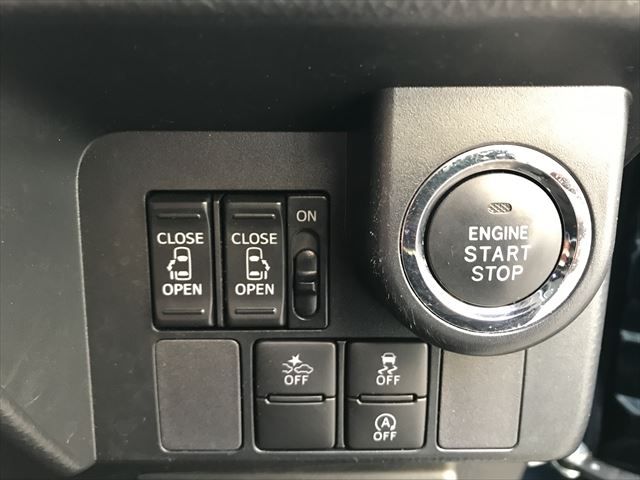 Toyota ROOMY 2018-03 27672-8