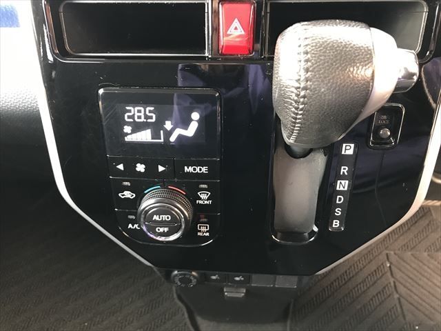 Toyota ROOMY 2018-03 27672-7