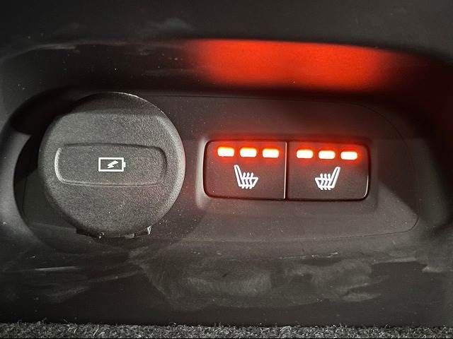 Volvo C40 2022-04 21318-7