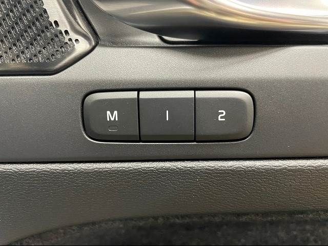 Volvo C40 2022-04 21318-6