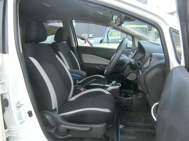Nissan NOTE 2018-10 28285-6
