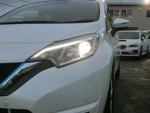 Nissan NOTE 2018-10 28285-13
