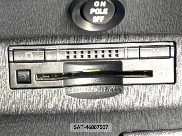 Toyota PRIUS 2013-10 322098-4