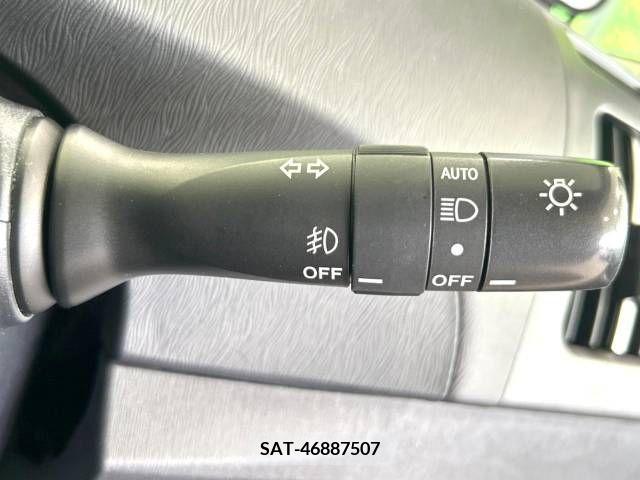 Toyota PRIUS 2013-10 322098-6