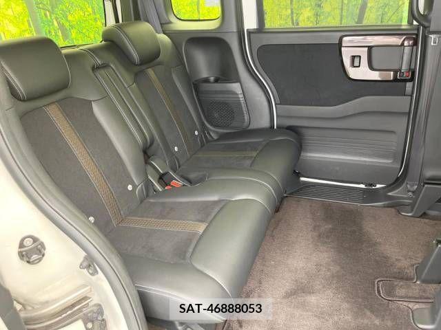 Honda N BOX CUSTOM 2018-08 364726-9