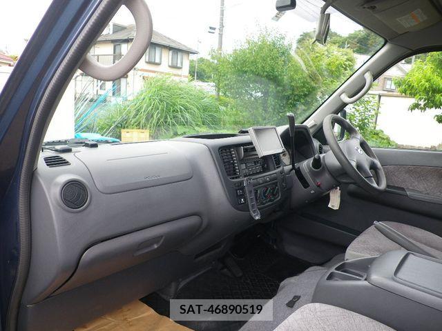 Nissan CARAVAN COACH 2007-03 263540-3