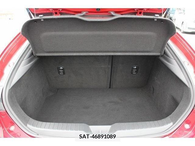 Mazda MAZDA3 2019-10 220458-18