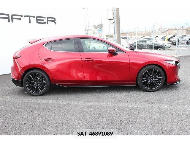 Mazda MAZDA3 2019-10 220458-8