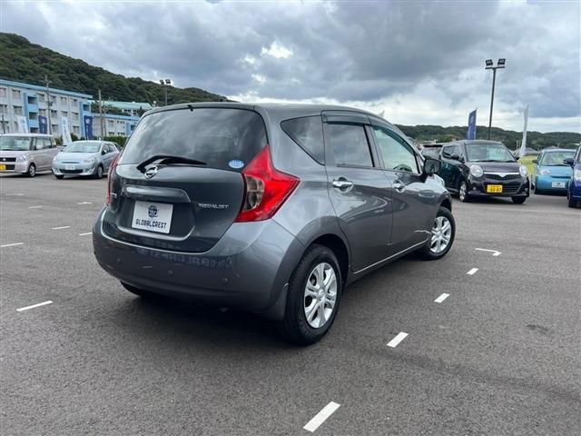 Nissan NOTE 2015-09 11247-6