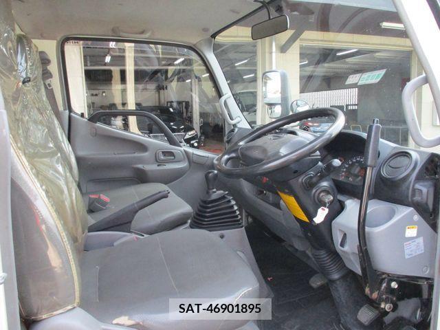 Hino DUTRO 2012-09 200528-16
