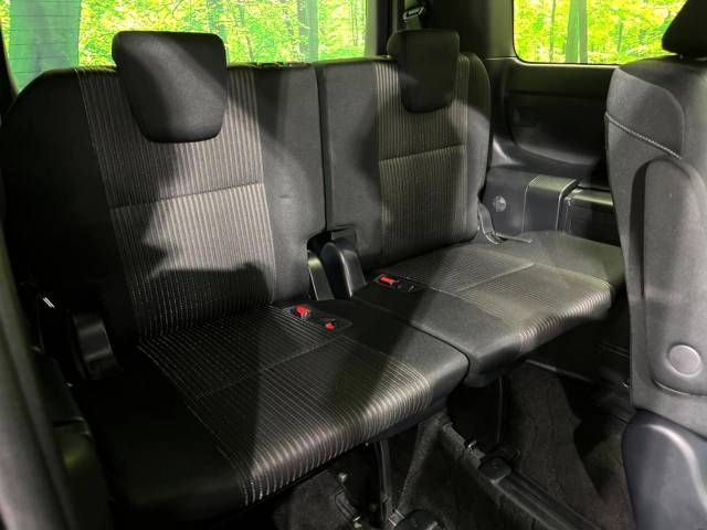 Toyota VOXY 2019-09 182384-10
