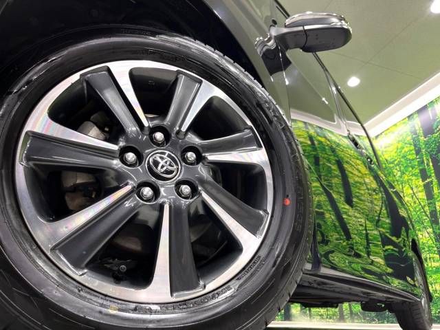 Toyota VOXY 2019-09 182384-13