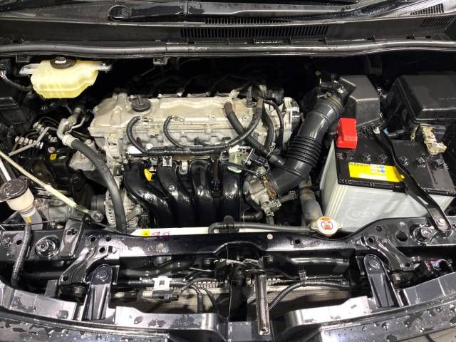 Toyota VOXY 2019-09 182384-18