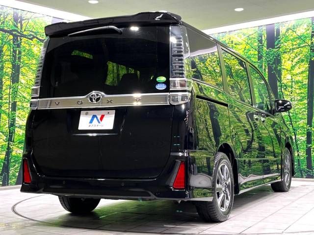 Toyota VOXY 2019-09 182384-17