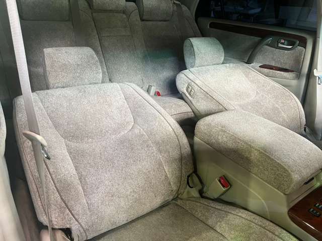 Toyota CROWN MAJESTA 2003-07 8144-11