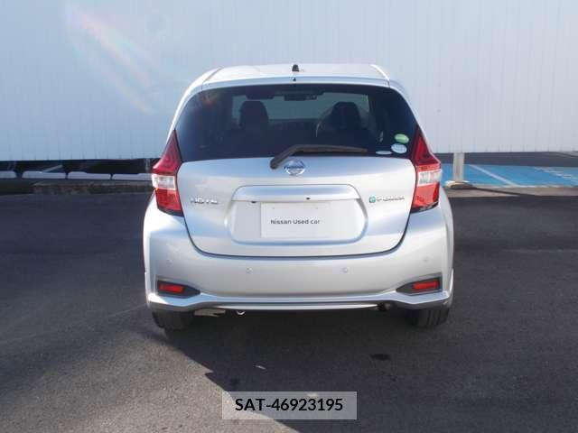 Nissan NOTE 2017-04 206938-14