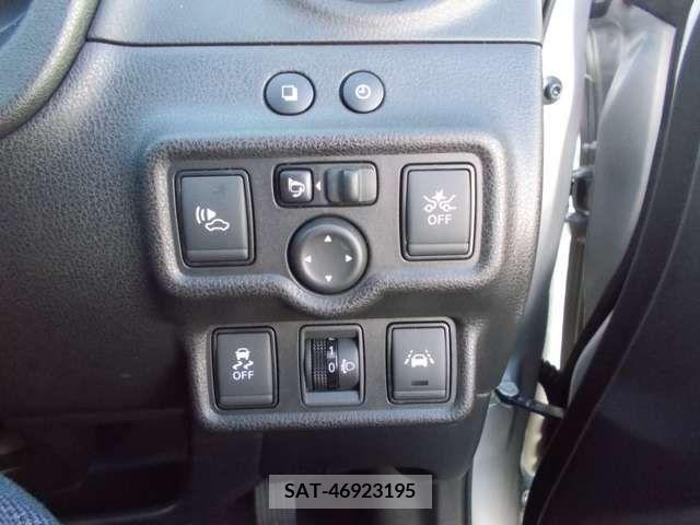Nissan NOTE 2017-04 206938-9