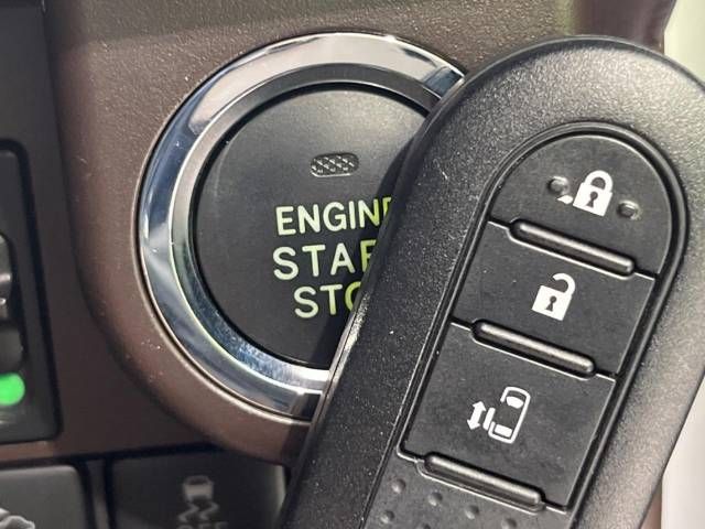 Toyota ROOMY 2017-10 21988-7