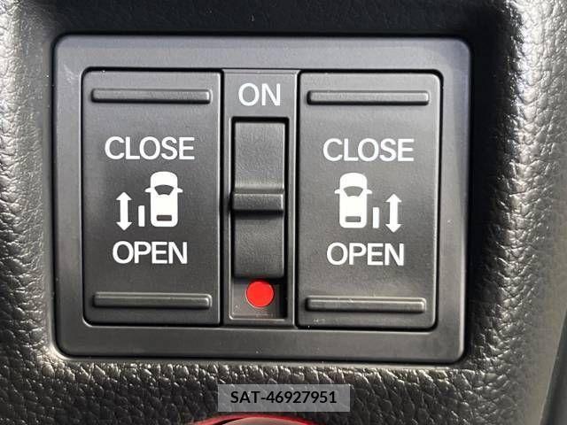 Honda N BOX CUSTOM 2018-05 306991-6