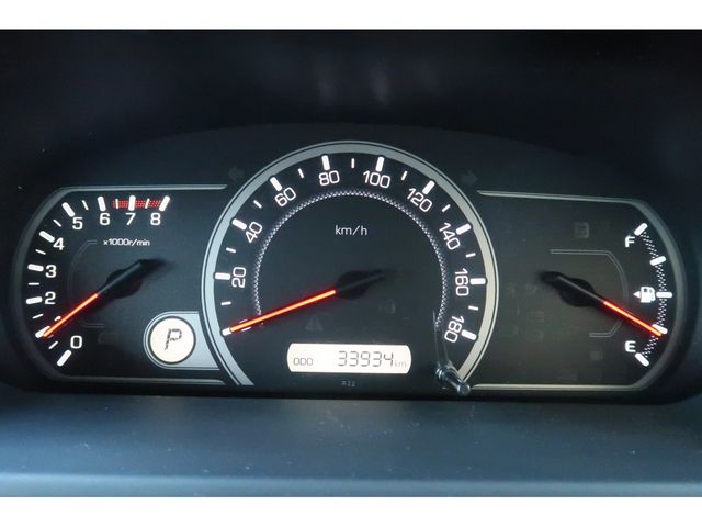 Toyota VOXY 2016-07 189653-10