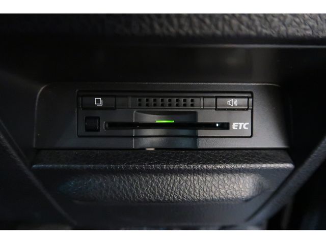 Toyota VOXY 2016-07 189653-14