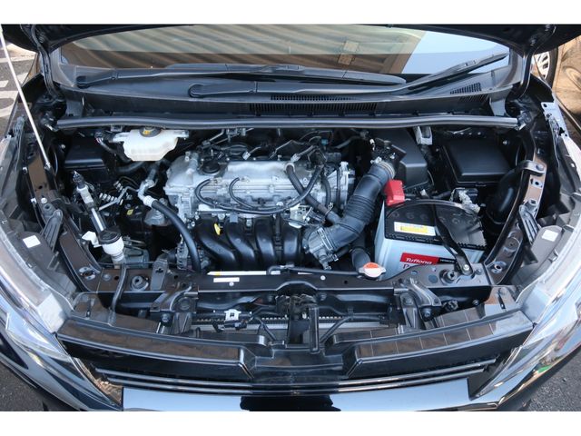 Toyota VOXY 2016-07 189653-18