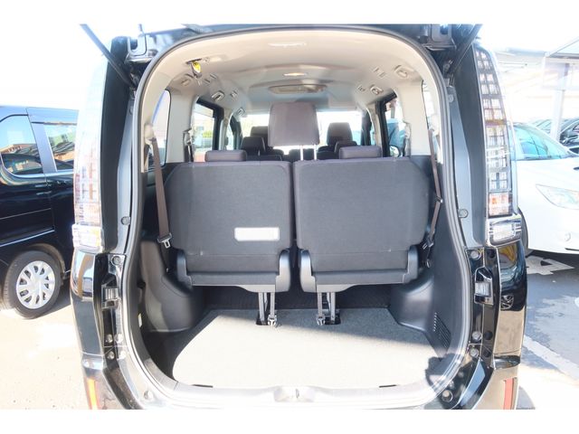 Toyota VOXY 2016-07 189653-26