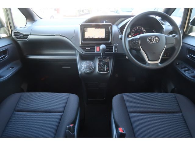 Toyota VOXY 2016-07 189653-5