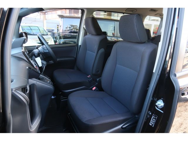Toyota VOXY 2016-07 189653-21