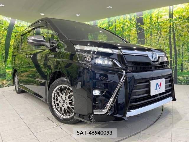 Toyota VOXY HYBRID 2018-04 384649-13