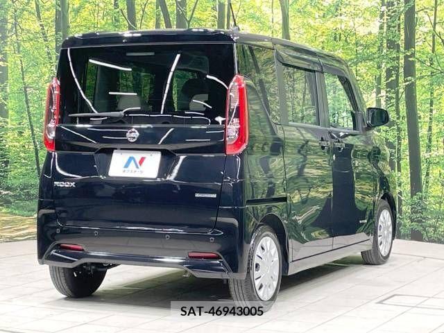 Nissan ROOX 2022-03 354606-17