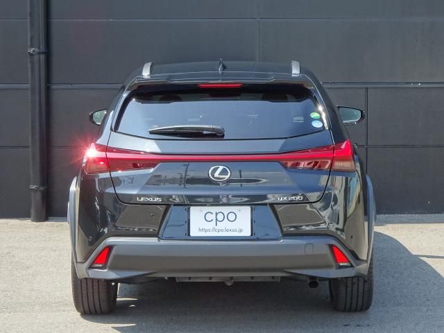 Lexus UX 2020-09 4629-4
