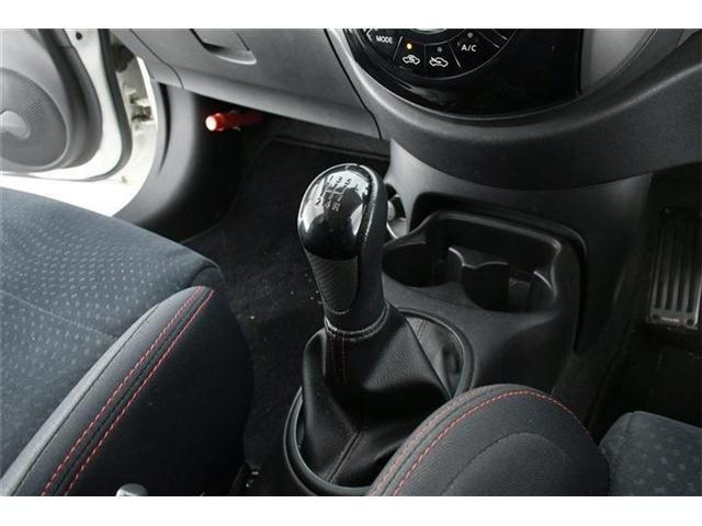 Nissan MARCH 2016-03 27718-16