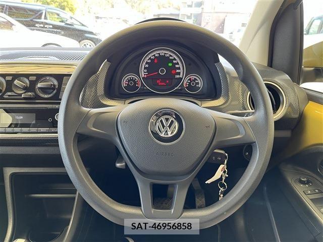 VolksWagen UP! 2017-12 214926-10