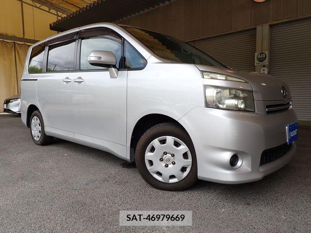 Toyota VOXY 2008-11 289256-0