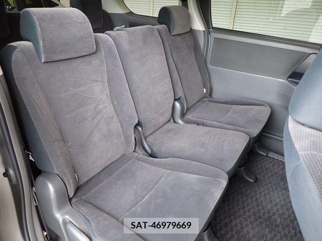 Toyota VOXY 2008-11 289256-15