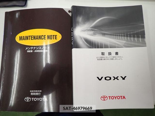 Toyota VOXY 2008-11 289256-22