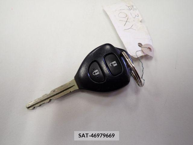 Toyota VOXY 2008-11 289256-24