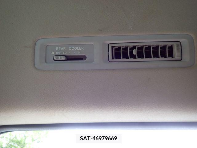 Toyota VOXY 2008-11 289256-26