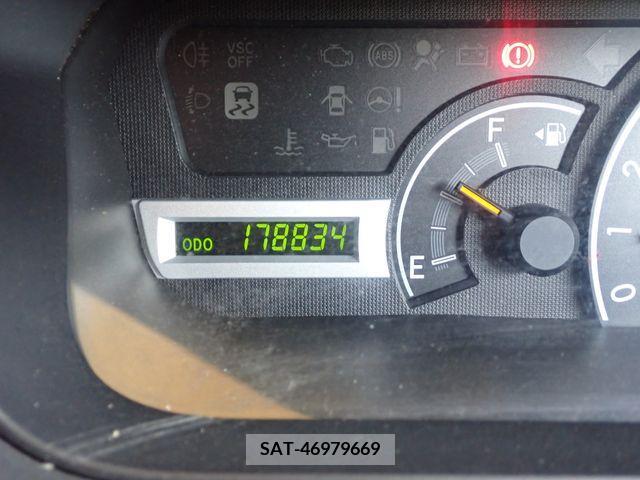 Toyota VOXY 2008-11 289256-9
