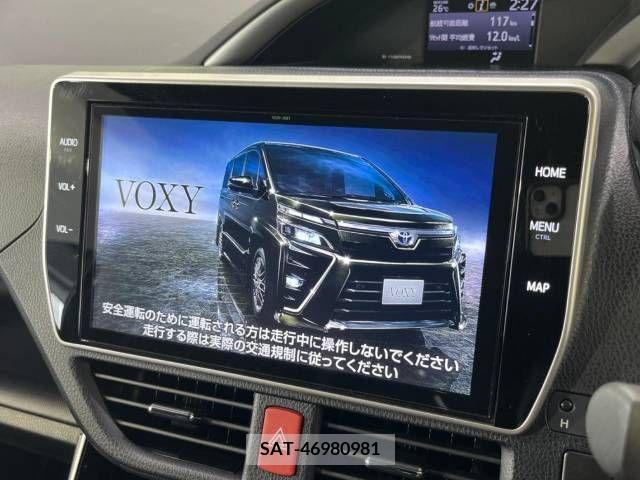 Toyota VOXY 2021-05 370375-4