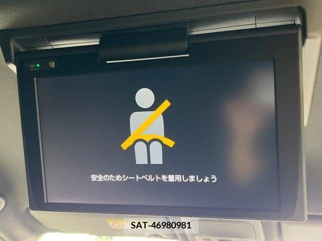 Toyota VOXY 2021-05 370375-3