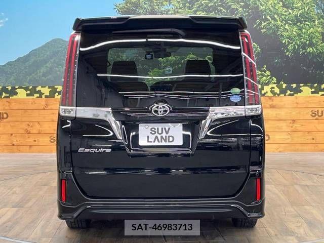 Toyota ESQUIRE 2018-04 211190-14