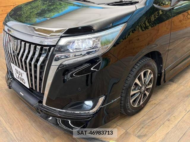 Toyota ESQUIRE 2018-04 211190-11