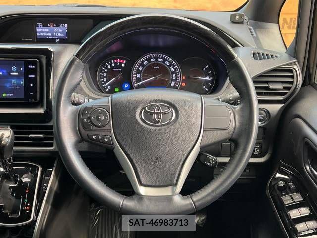Toyota ESQUIRE 2018-04 211190-10